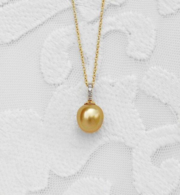 South Sea Pearl Oval 14K Solid Gold Necklace